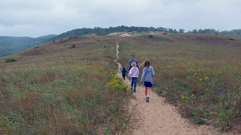 heading back on the cottonwood trail